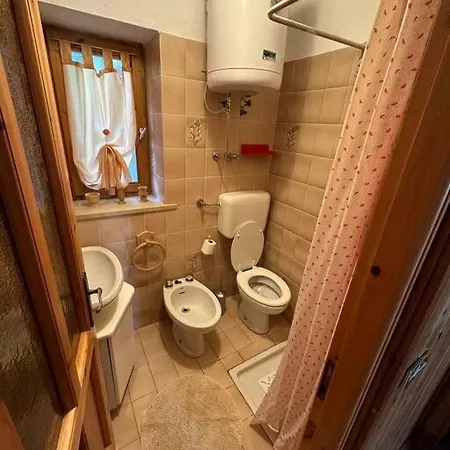 Apartment Alloggio In Montagna Doues